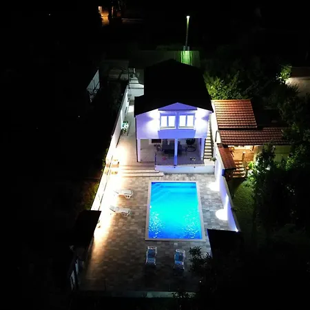 Villa Sale *