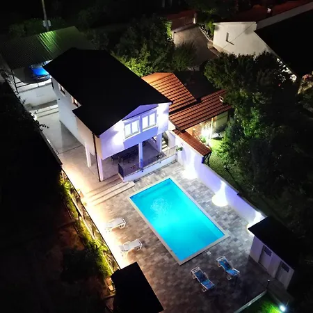 Sale Villa Buna